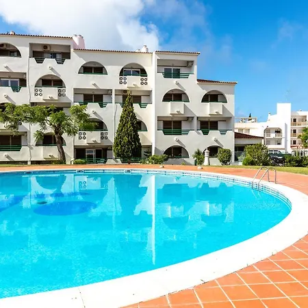 109 Reasons To Visit Apartment