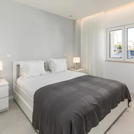 Apartment 109 Reasons To Visit