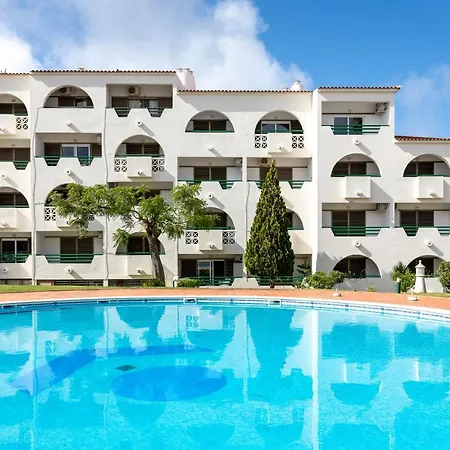 109 Reasons To Visit Apartment